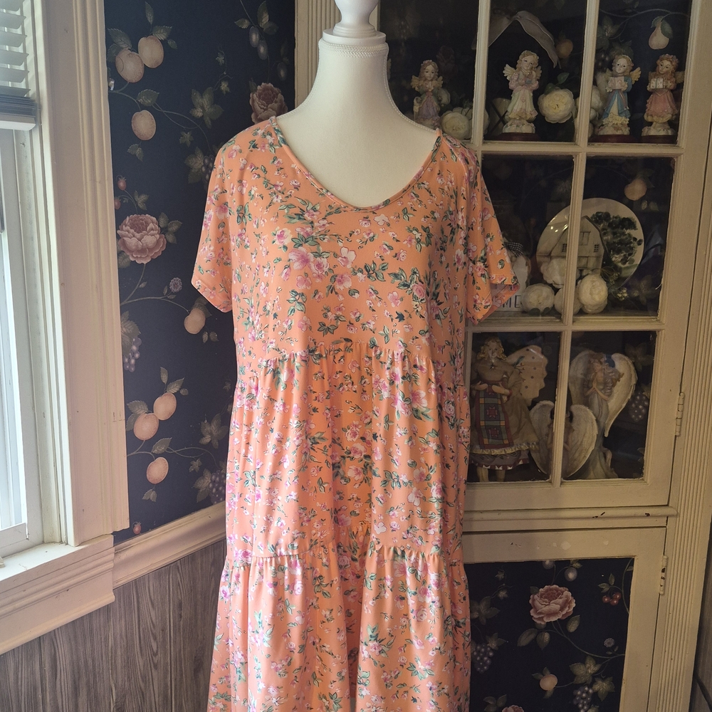 Coral Pink Floral Tiered Short-Sleeve Dress